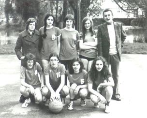 La première équipe féminine de basket de Pont Saint Martin